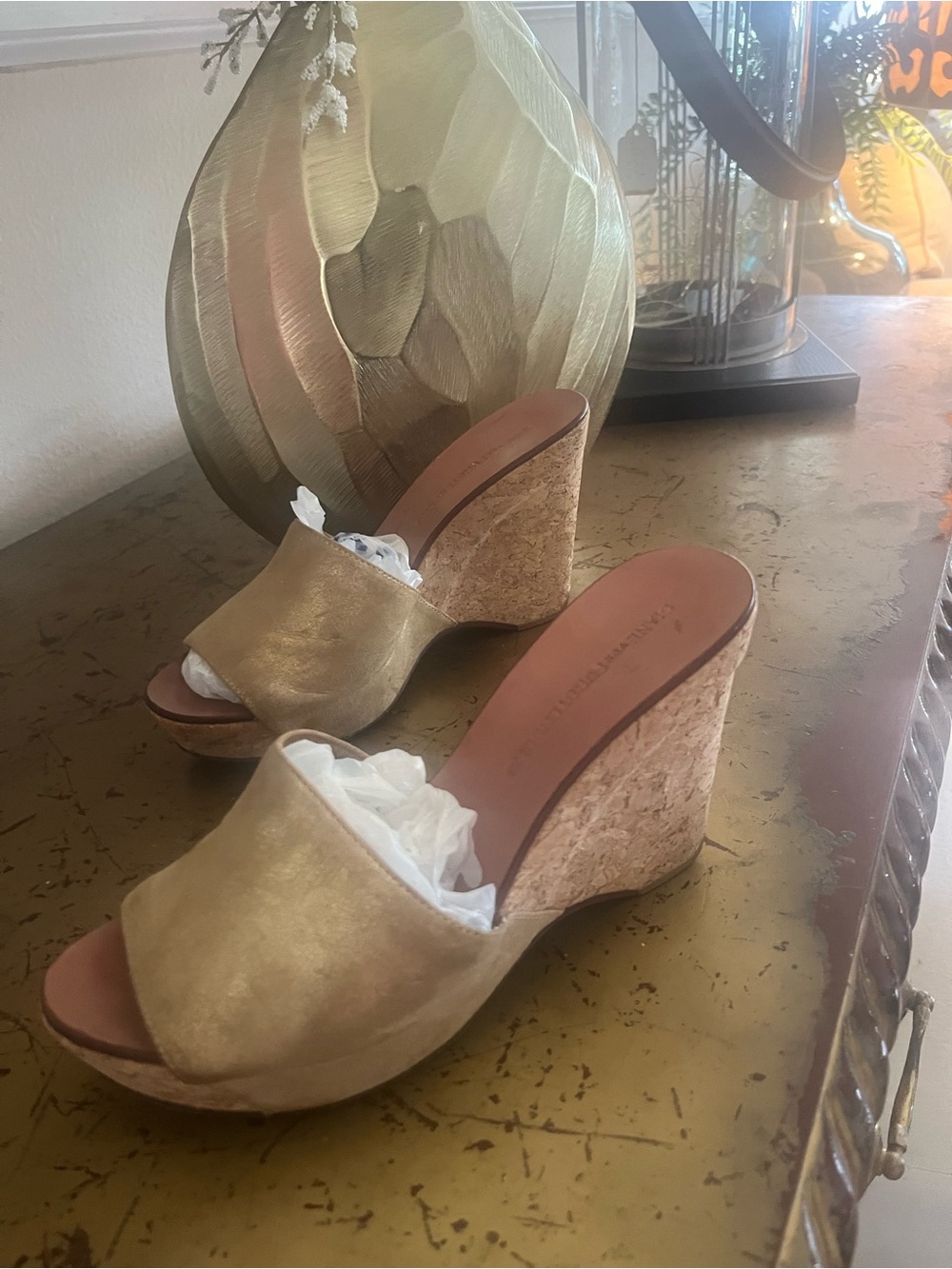 Beautiful Diane von Furstenberg Women's Gold Cork Wedge Slide Sandals Sz 6.5
